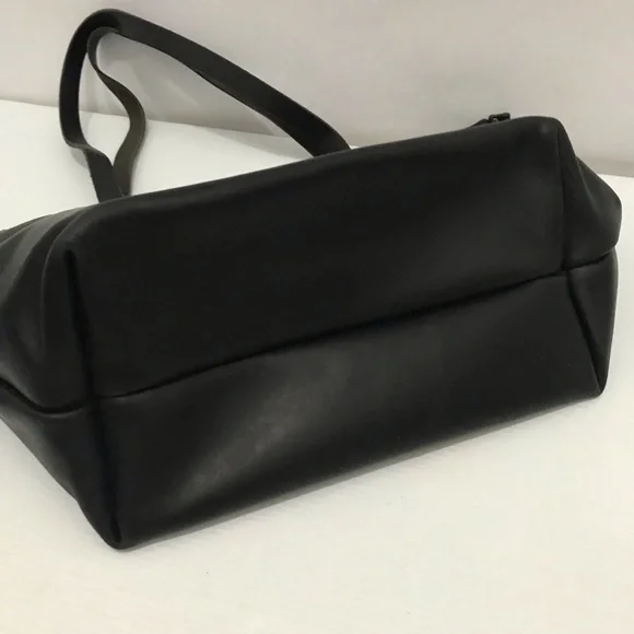 Portland Leather Black Tote - Picture 3 of 8